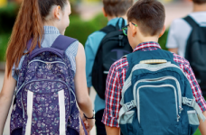 Батькам радять зібрати тривожний наплічник для дитини