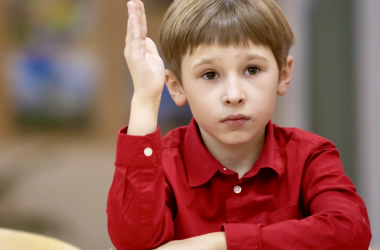 МОН деталізує інформацію про контингент учнів