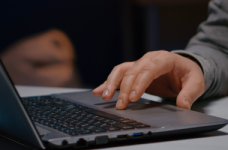 Школи переходитимуть на ведення електронної документації