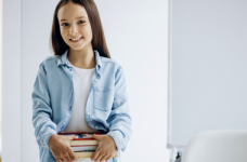 Школи Києва переходять на звичний режим роботи