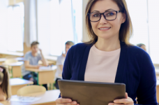 Фонд оплати праці вчителів зростає через змішане навчання