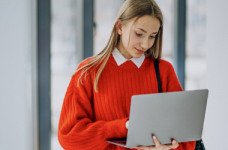 Понад 10 тисяч учасників НМТ отримали 200 балів