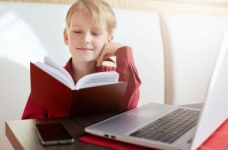 Школи Київщини до кінця тижня працюватимуть онлайн