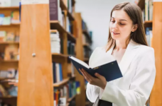 30 молодих науковців отримають іменні стипендії ВР