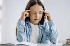 Учнів 4 та 9 класів офіційно звільнили від ДПА