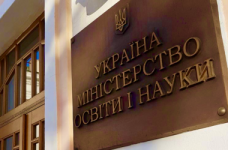 Об'єднувати МОН з іншими міністерствами не варто, – Бабак