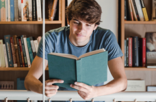 Чи знаєте ви про випадки отримання хабарів у вишах?