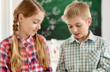 Уряд розгляне впровадження статевого виховання у школах