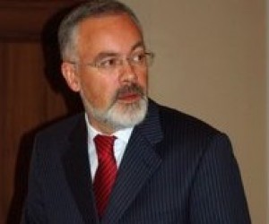 Орендарі повинні повернути громаді дошкільні установи, - Д.Табачник