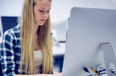 На НМТ можуть бути використані металошукачі