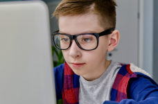 У МОН роз'яснили, як оцінювати учнів, які навчаються за кордоном