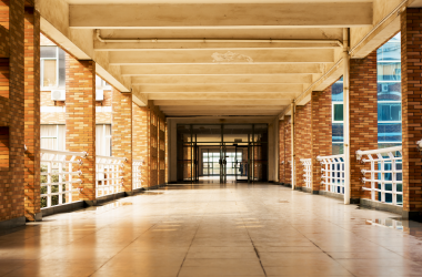 Київські вчителі не чергуватимуть в укриттях