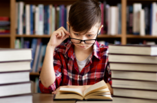 Шкільні підручники для України друкують в ЄС