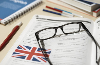 Чи треба посилити роль англійської мови в Україні?