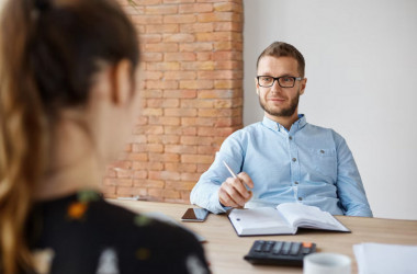 Як легко знайти роботу у Польщі українцю?