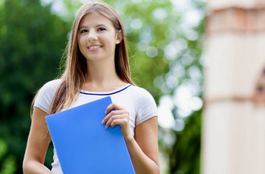 Розпочався прийом заяв від вступників на бакалаврат