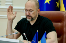 В уряді кажуть, що кошти на шкільні укриття виділено