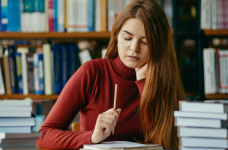 МОН працює над новою моделлю зарплати вчителів