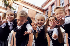 Оприлюднений сценарій першого уроку для школярів