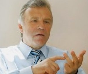 Категорично відкидаю ідею ліквідації інститутів післядипломної освіти, - С.Ніколаєнко