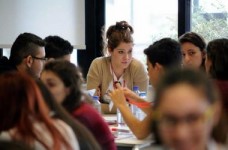 У Англії добре, а на Кіпрі - краще!