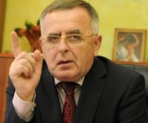 Буду ініціювати перед коаліцією питання зняття Табачника з посади, - депутат ПР