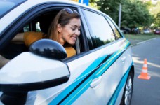 Навчання в автошколах у Києві: як зробити правильний вибір?