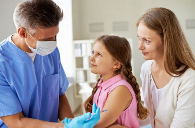 МОН підтримує відсторонення нещеплених дітей від занять