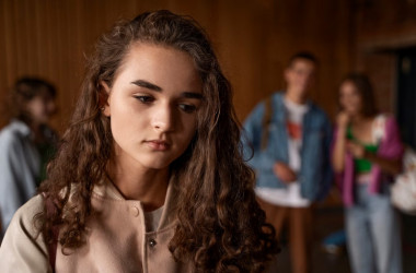 Скасування усиновлення дитини: права підлітків з 14 років