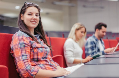 В Україні зростає кількість студентів коледжів