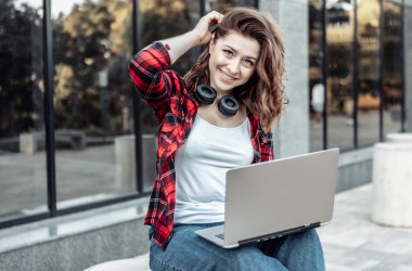 Готуйтесь до НМТ-2025 з іноземних мов зі ЗНО-ОНЛАЙН