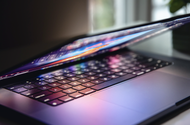 ЮНІСЕФ надав майже 29 тисяч ноутбуків для школярів