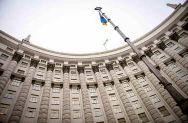 Мінфін пропонує скоротити видатки на студентські стипендії