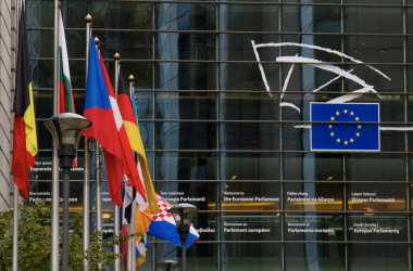 Національні меншини зможуть навчатися в Україні мовами ЄС