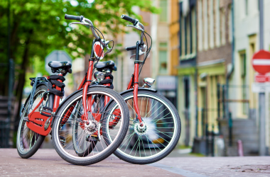 В Україні запустили ініціативу «Велосипедом до школи»