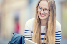 Майже дві третини підлітків планують здобувати вищу освіту