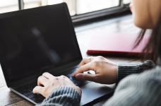 Більшість українців володіє цифровими навичками