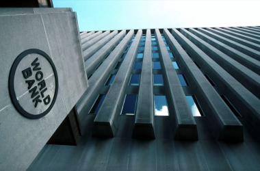 Світовий банк виділив Україні кошти на зарплати вчителів