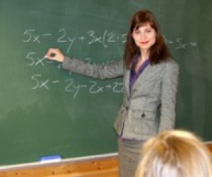 Лише кожний п`ятий українець вважає професію вчителя престижною