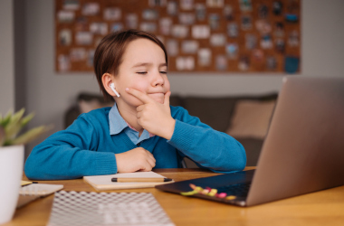 Як обрати ноутбук для школярів і студентів – iSpace