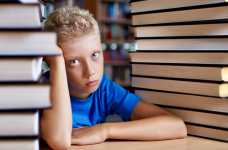 Повітряні тривоги є головним бар'єром у навчанні, – дослідження