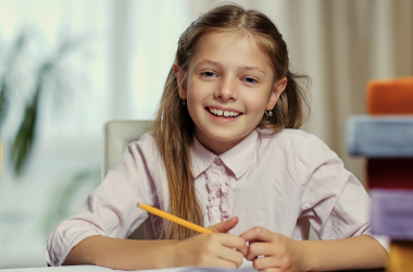 Відокремленість освіти від церкви: роз’яснення освітнього омбудсмена