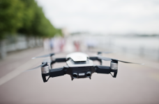 Учнів профтехів навчатимуть керувати цивільними дронами