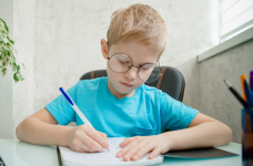 Як навчити дитину додавати та віднімати через розряд