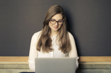 ЮНІСЕФ передав 39 тисяч ноутбуків українським школярам