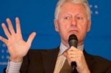 Білл Клінтон закликає українських студентів більше вчитися