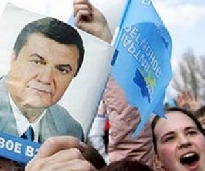 На Харківщині освітян змушують вступати до Партії регіонів