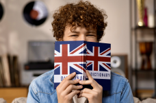 ВР прийняла закон про застосування англійської мови в Україні