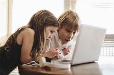 Усе про безпеку дітей і підлітків в інтернеті 