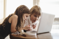 Усе про безпеку дітей і підлітків в інтернеті 